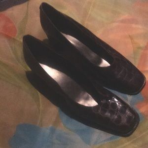 Never Worn Sesto Meucci  1 1/2 wedge heel